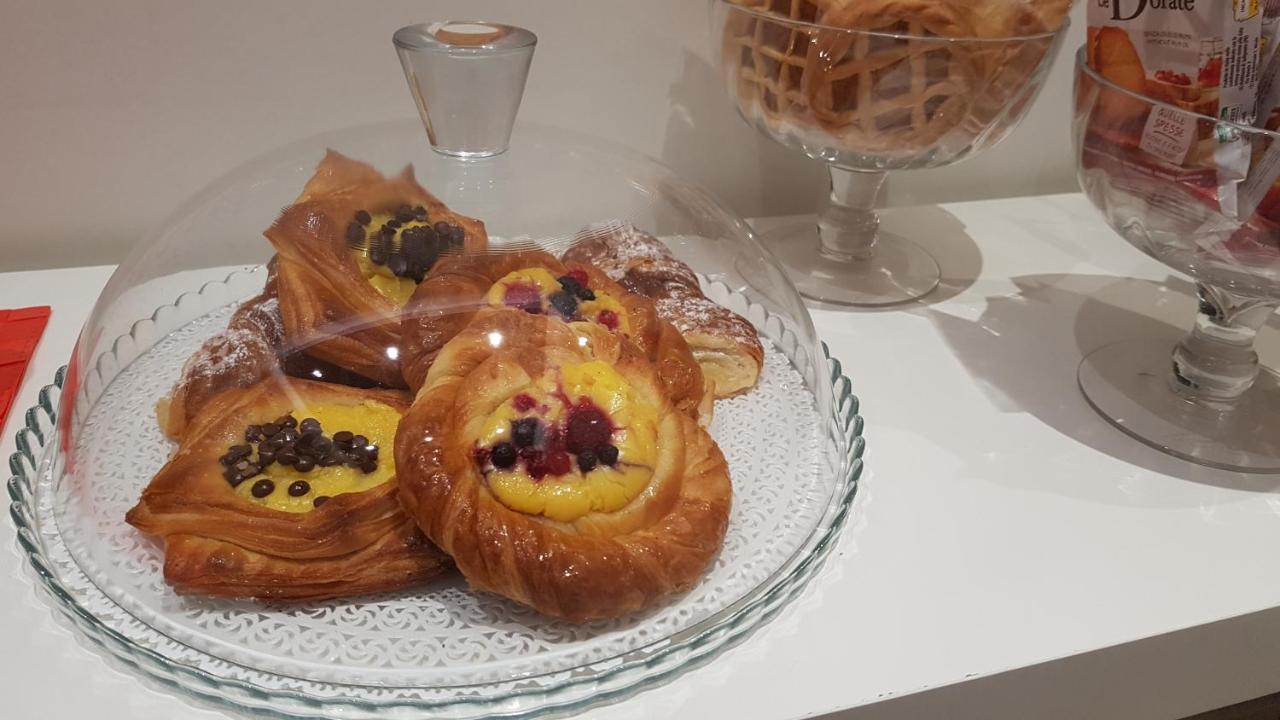 Domus Barberini Acomodação com café da manhã Roma Exterior foto